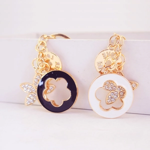Creative Enamel Four Leaf Clover Keychain Gold Zinc Alloy Rhinestone Inlaid Flower Keyring Bag Pendant Jewelry Gift For Women
