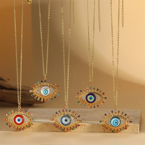 Collier Pendentif Mauvais Œil en Cuivre Plaqué Or 14K pour Femme Résine Arc-en-Ciel Colorée Incrustation de Zirconia Bijoux