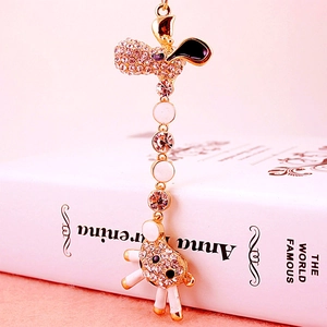 Cute Giraffe Sheep Metal Keychain Zinc Alloy Rhinestone Enamel Pendant For Women Bag Accessories Gift Key Chain