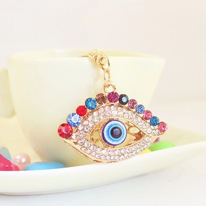 Porte-clés œil de protection avec cristaux multicolores et alliage doré de luxe