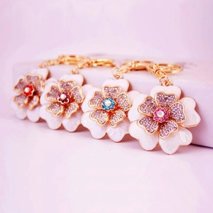 Rhinestone Enamel Peony Flower Keychain Shell Pattern Gold Plated Alloy Bag Charm Key Ring For Women Decorative Gift