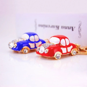 Cute retro car keychain with sparkling rhinestones for women handbag accessories