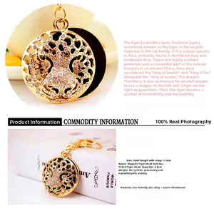 Detailed size view of the crystal tiger head keychain with dimensions 11.5cm length