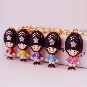 Creative crystal Royal Guard soldier keychains in five colors for bags and car keys