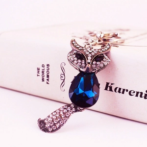 Porte-Clés Renard en Cristal Mignon Alliage Vintage Strass Charme de Sac Femmes Gemme Bleue en Forme de Goutte d'Eau