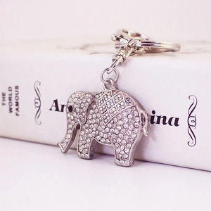 Porte-clés éléphant étincelant avec pavé de strass pour sacs à main et clés de voiture