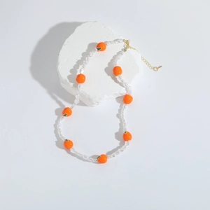 Trendy Dames Choker Halsketting met Ovalen Kunstparels en Kaki Fruit Vorm Handgemaakte Koperen Kralenketting Sieraden