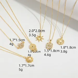 Colliers dorés avec pendentifs soleil et flocon en zircon, dimensions et poids inclus