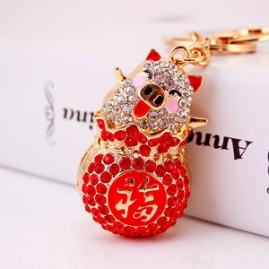 Creative Cute Rhinestone Pig Keychain Lucky Bag Fu Character Animal Keyring For Women Bag Charm Car Pendant Jewelry Gift