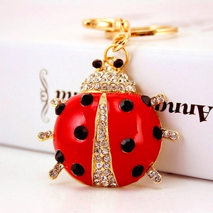 Cute Enamel Ladybug Keychain With Sparkling Rhinestone Inlaid Metal Animal Bag Pendant Charm For Women Accessories