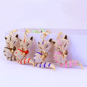 Luxury Zinc Alloy Crystal Rhinestone Fox Keychain Cute Enamel Animal Pendant Bag Charm Car Key Ring Gift For Women Fashion