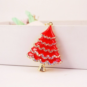Sparkling Christmas tree keychain with red enamel and colorful rhinestones in gold setting