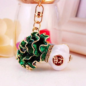 Creative Chinese cabbage keychain with green enamel leaves and golden Cai character