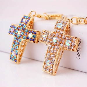 Porte-clés Croix Incrusté de Strass de Luxe Or Alliage de Zinc Cristal Coloré Pendentif de Sac Femme Accessoires de Mode Cadeau