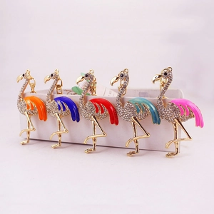 Porte-clés Flamant Rose en Métal avec Strass Alliage de Zinc Émail Pendentif de Sac pour Femme Porte-clés Voiture Animal