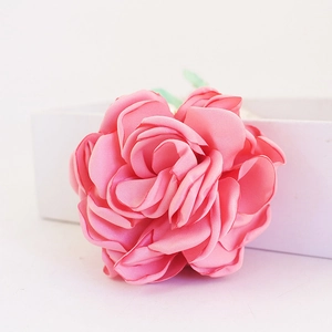 Porte-clés élégant en satin rose pour décoration de voiture et de sac à main