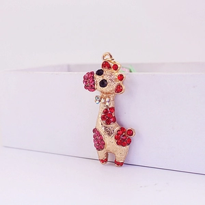 Porte-clés girafe créatif avec cristaux rouges et roses scintillants en métal doré
