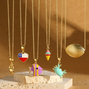 Collana con Ciondolo a Cuore Animale in Smalto Rame Placcato Oro Rétro Gioielli in Smalto Colorato Pesce Granchio per Donna