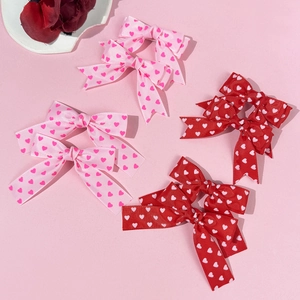 Süße Herz-Muster Haarschleifen Clips Für Damen Mädchen Valentinstag Band Handgefertigte Entenschnabel-Clips Haar-Accessoires