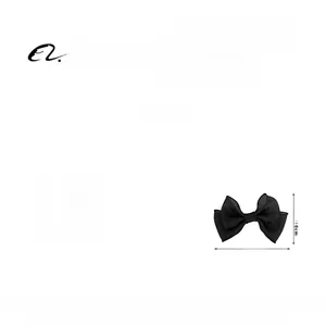 Détail du nœud papillon en organza noir, longueur 15,5 cm et tissu en maille légère de 5,8 g