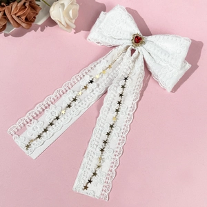 Barrette à nœud en dentelle blanche avec chaîne étoile et gemme cœur rouge