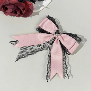 Barrette Lolita avec nœud rose, dentelle noire, pierre de cœur et pendentif croix