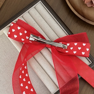 Barrette à cheveux avec nœud rouge à imprimé cœur et tulle avec pince en métal