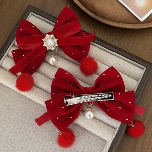 Pinzas para el cabello de terciopelo rojo con diamantes y perlas colgantes para niñas