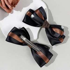 Set di fermagli per capelli con fiocco a cuore di cioccolato in stile Lolita a righe