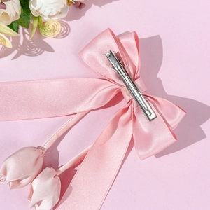 Barrette à cheveux avec nœud en satin rose, pendentifs tulipes et pince crocodile