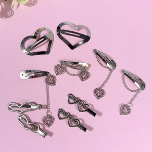 Lot de Barrettes à Cheveux en Métal Argenté en Forme de Cœur pour Femmes Filles Style Doux et Cool Croix Chaîne Accessoires