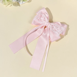 Rosa Satin-Schleife Haarspange mit weißer Spitze und eleganten langen Bändern