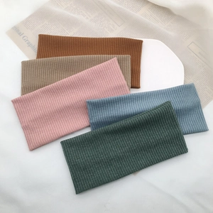 Five-pack set of wide ribbed knitted headbands in assorted Morandi colors for women