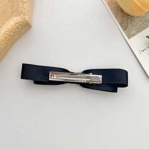 Elegante fermaglio per capelli a doppio fiocco in raso nero con clip a coccodrillo in metallo