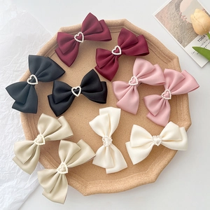 Pince à Cheveux Nœud en Ruban de Style Coréen Cœur Doux Strass Pince Bec de Canard Élégant Nœud en Satin Accessoires pour Cheveux Femmes