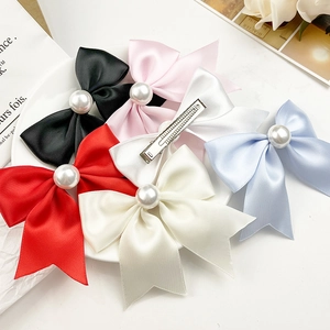 Barrettes à cheveux élégantes avec nœuds en satin et perles en plusieurs couleurs