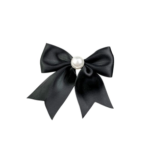 Barrette à cheveux élégante en satin noir avec nœud et perle pour un style minimaliste