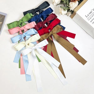 Elegante, mehrfarbige Satin-Haarschleifen-Clips für Damen in verschiedenen trendigen Farben
