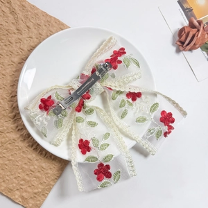 Elegante molletta per capelli in pizzo ricamato con fiori e clip a molla in metallo