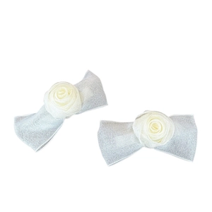 Paar elegante weiße Mesh-Schleifen-Haarspangen mit floralem Rosendesign für Mädchen