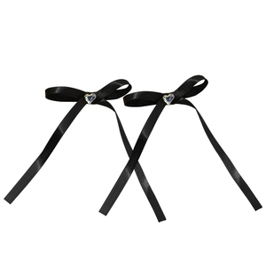 Lot de deux barrettes à nœud en satin noir avec cristal en cœur style ballerine