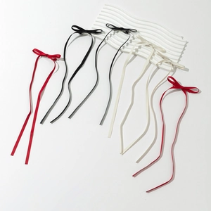 Lot de 5 pinces à cheveux à nœuds avec longs rubans en rouge, noir et beige pour femmes