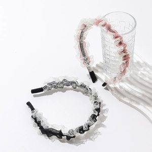 Elegant sweet style lace headband with pleated details and Korean fashion hair accessory