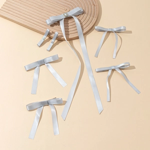 Élégant lot de 7 pinces à cheveux en satin argenté avec strass et perles pour femmes