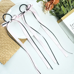 Paio di elastici per capelli a fiocco rosa e nero stile balletto con lunghi nastri fluenti