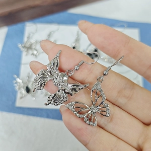 Boucles d'oreilles papillon en argent avec strass et crochets pour femmes