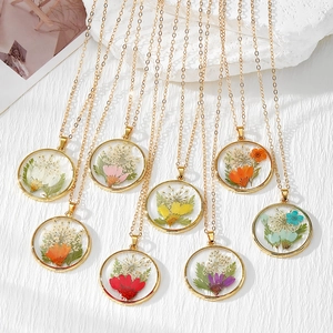 Collier Pendentif en Résine Fleurs Séchées Naturelles Fait à la Main Colliers Floraux Botaniques Ronds en Alliage Bohème Bijoux Femme
