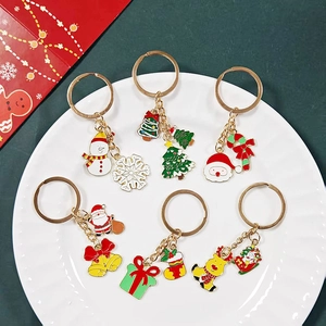 Christmas Enamel Alloy Keychain Cute Santa Claus Snowman Reindeer Christmas Tree Pendant Key Ring For Bag Decor Festive Gifts Accessories