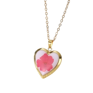 Bohemian heart locket necklace with pink dried flower and golden stainless steel chain