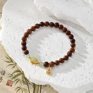 Bracelet rétro en bois de santal avec perles de jade vert et pendentif gourde dorée